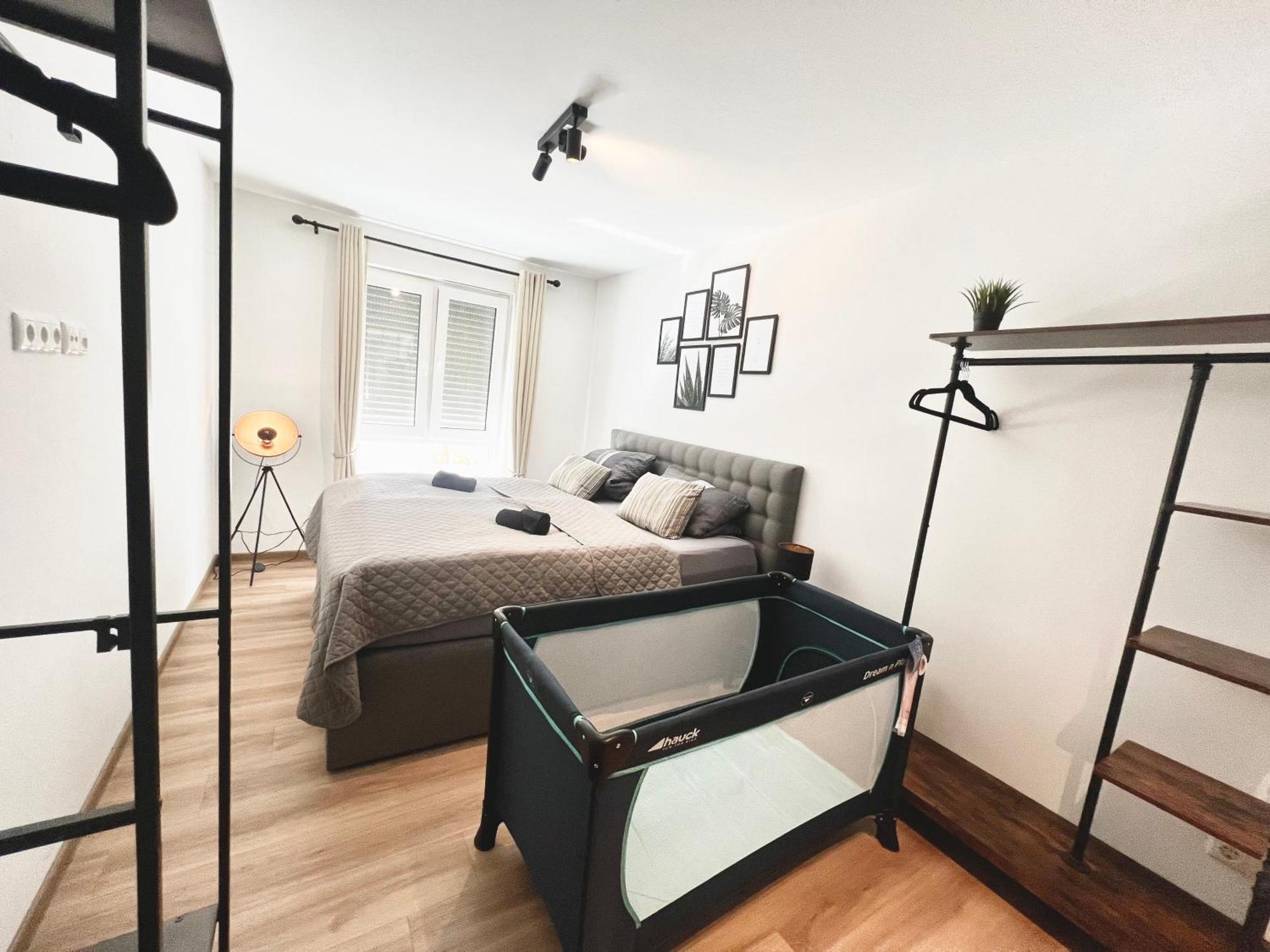 Tomsflat Braunschweig - 3 Rooms, Kitchen, Workspace, Highspeed Wifi, Washer & Dryer, Balcony Exterior foto